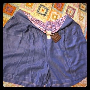 Matilda Jane Large Shorts, fit like extra large.
